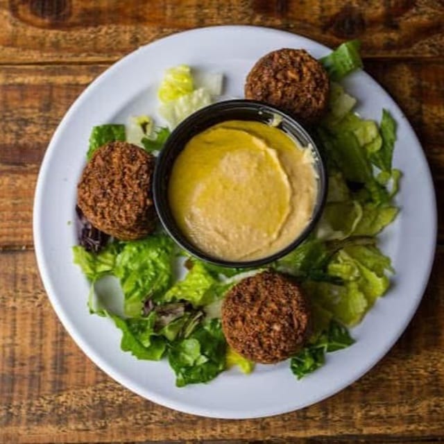 Falafel (3) & Hummus.