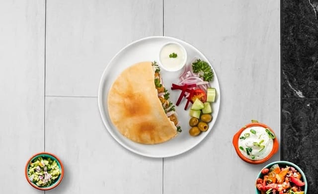 Veggie Pita Combo.